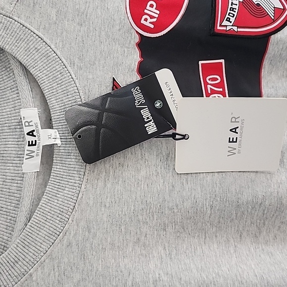 NWT Portland Trailblazers Gray Sweatshirt size XL - Picture 4 of 4